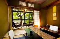 Kamar Tidur Heihachi Tea House Inn