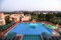Swimming Pool Spree Jungle Vilas Resort