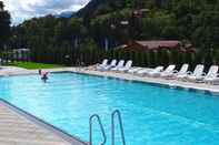 Swimming Pool Dolomiti Camping Village&Wellness Resort