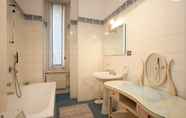 In-room Bathroom 4 Rental In Rome Ottaviano