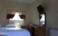 Bedroom 5 Prestwick Airport Hotel