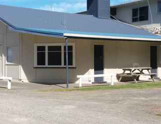 Exterior 2 Mahia Beach Motel and Holiday Park