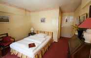 Bedroom 2 Hotel Gutshof Busch