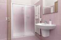 In-room Bathroom Pensione Piemonte