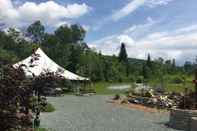 Common Space Moose Lodge and Cabins by Bretton Woods Vacations