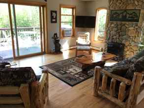 Lobi 4 Moose Lodge and Cabins by Bretton Woods Vacations