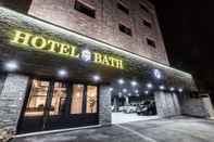 Exterior Hotel Bath