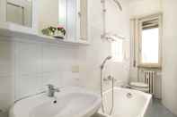 In-room Bathroom Impero House Rent - Cavour