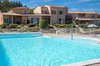 Swimming Pool Le Claux du Puits by Ateya Vacances