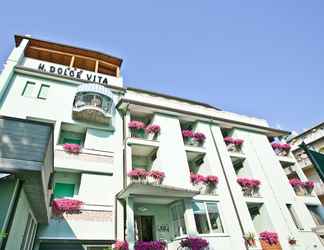 Bangunan 2 Hotel Dolce Vita Cesenatico