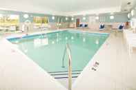 Swimming Pool Holiday Inn Express and Suites Kalamazoo West, an IHG Hotel