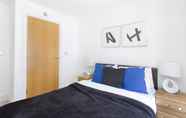 Kamar Tidur 5 MOLIA Canary Wharf