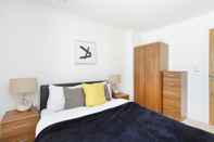 Bedroom MOLIA Canary Wharf