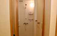 In-room Bathroom 2 bnb+ Post Town Shinbashi - Hostel