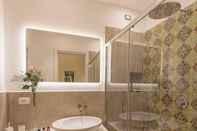 In-room Bathroom Suites Sorrento Elegance