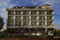 Bên ngoài Hotel Simsek