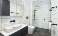 Toilet Kamar 2 Caulfield North Executive