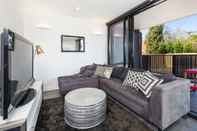 Common Space Executive 2br Caulfield North