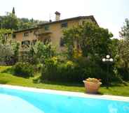 Swimming Pool 3 Private Villa with AC, private pool, WIFI, TV, terrace, pets allowed, parking, close to Arezzo