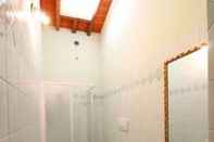 In-room Bathroom Private Villa With Wifi, Private Pool, TV, Veranda, Pets Allowed, Parking, Close to Cortona