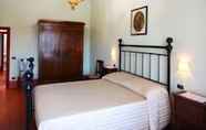 Bedroom 4 Private Villa With Wifi, Private Pool, TV, Veranda, Pets Allowed, Parking, Close to Cortona