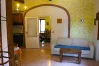 Ruang untuk Umum Wonderful private villa with A/C, WIFI, private pool, TV, veranda, parking, close to Montepulciano