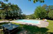 Swimming Pool 4 Villa Campoleone