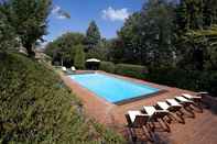 Swimming Pool Il Meleto