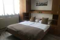 Bedroom Garni-Hotel Adler