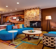 Lobi 2 Fairfield Inn & Suites by Marriott Ann Arbor Ypsilanti