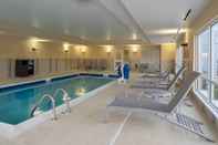 สระว่ายน้ำ TownePlace Suites by Marriott Clarksville