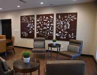 Lobby 2 TownePlace Suites by Marriott Kansas City at Briarcliff