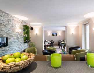 Lobi 2 Hotel am Herkules - garni