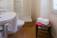 In-room Bathroom Hotel Garni Maggia