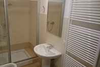 In-room Bathroom Apartments Rossini