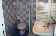 In-room Bathroom 6 Borgo Camicia In
