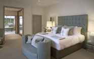 Kamar Tidur 2 Foxhill Manor – Adults Only