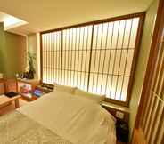 Kamar Tidur 4 Hotel Costa Resort Chibakita - Adults Only