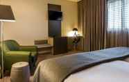 Bedroom 6 4615 Hotel