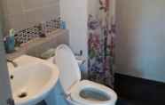 Toilet Kamar 2 Dcondo Kathu - Patong