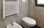 In-room Bathroom 3 Ca Beccarie 1