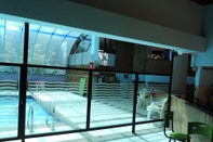 Swimming Pool Apartamento confortable