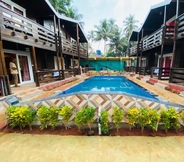 Kolam Renang 5 Casa Obrigado Beach Cottages Goa