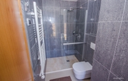 In-room Bathroom 3 Villas Brac Hills