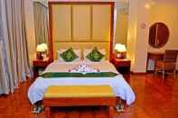 Bedroom Gold Yadanar Hotel