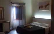 Bedroom 3 Hotel Ristorante Cantina Langelina