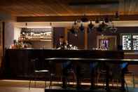 Bar, Cafe and Lounge Aux Pieds du Roi