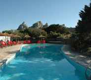 Swimming Pool 2 Domaine Bocca Di Feno