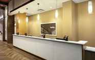 Sảnh chờ 2 Hampton Inn & Suites Teaneck Glenpointe