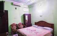 Bedroom 7 Hotel Saarthi